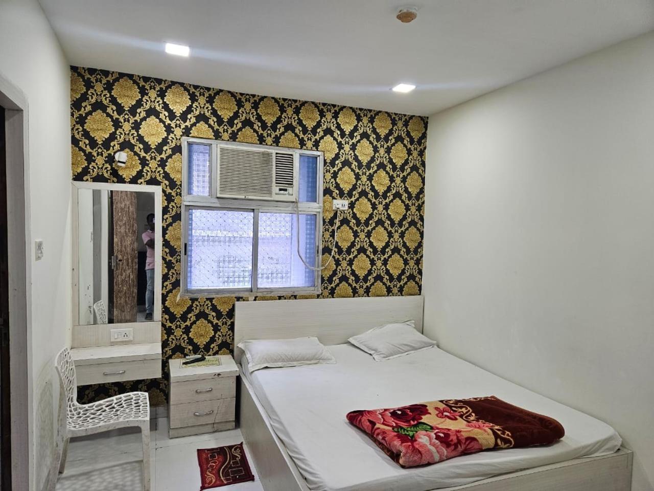 Hotel Elliot Comfort Inn โกลกาตา ภายนอก รูปภาพ